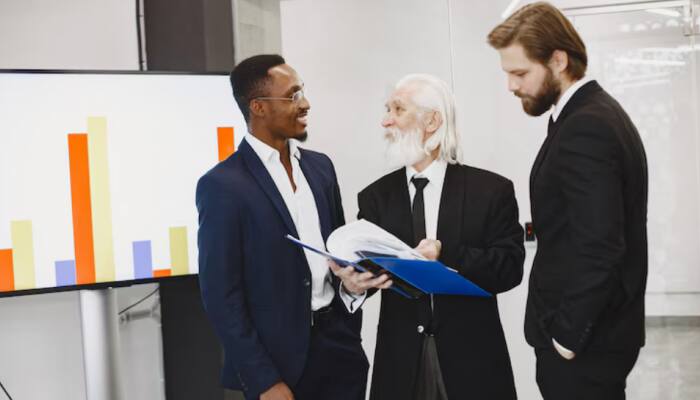 8 Common Behavioural Signs Of People Who Lack Integrity, According To Psychology