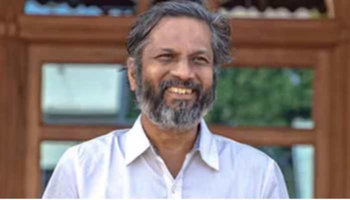 Zoho CEO Sridhar Vembu Shelves $700 Million Semiconductor Chip Plan; Cites THIS Reason Zoho CEO Sridhar Vembu Shelves $700 Million Semiconductor Chip Plan; Cites THIS Reason
