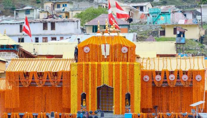 Char Dham Yatra 2025: Shri Badrinath Dham Opens To Devotees With Ceremonial Grandeur, Indian Army Band Performs