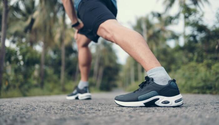 Best 4 Men's Running Shoes at Myntra Fashion Carnival Sale