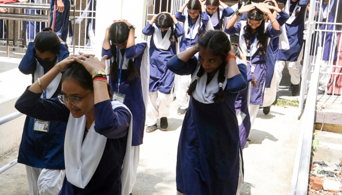 School Holiday Announced In THESE Districts Of J&K Amid India-Pakistan Tensions School Holiday Announced In THESE Districts Of J&K Amid India-Pakistan Tensions