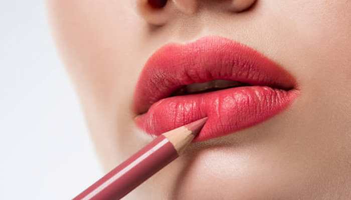 Best Lip Liners Reviewed: Precision, Comfort, and Long-Lasting Wear for Perfect Lips