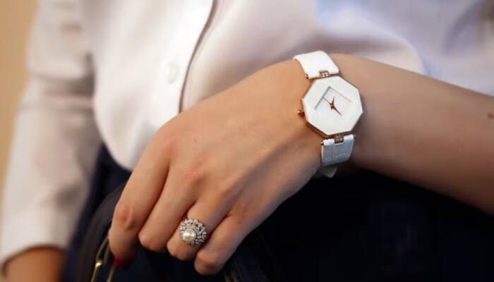 Timeless Elegance: Top 4 Women's Watches to Elevate Your Style