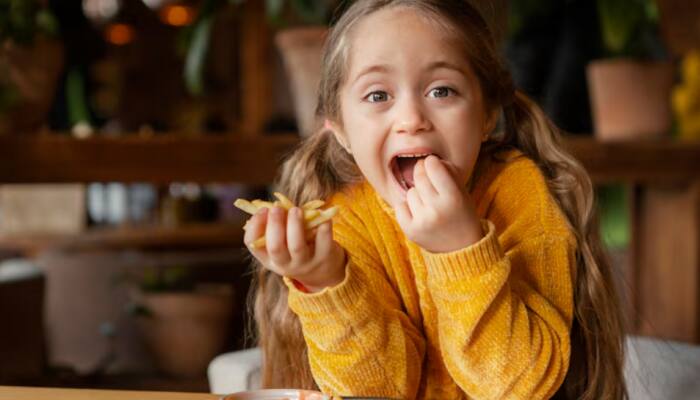 Healthy Childhood Diet May Delay Menstruation And Reduce Future Health Risks