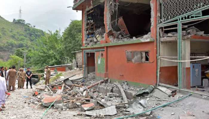 Chaos In Pakistan After Indian Retaliation: Air Emergency Declared; Petrol Pumps Shut In Islamabad Chaos In Pakistan After Indian Retaliation: Air Emergency Declared; Petrol Pumps Shut In Islamabad