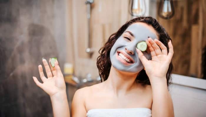 Glow and Clarify: 4 Best Face Masks for Cooling, Brightening &amp; Acne-Free Skin