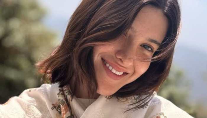 Shanaya Kapoor Cuts Cake As She Bids Farewell To Shujaat Saudagar’s JC Sets