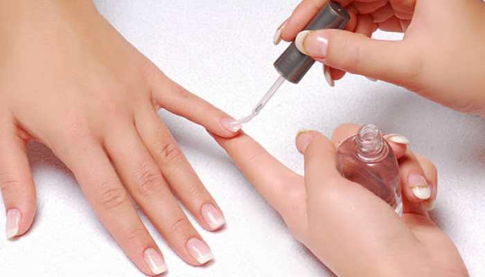 The Ultimate Guide to Nail Polish: Features, Benefits, and Product Insights