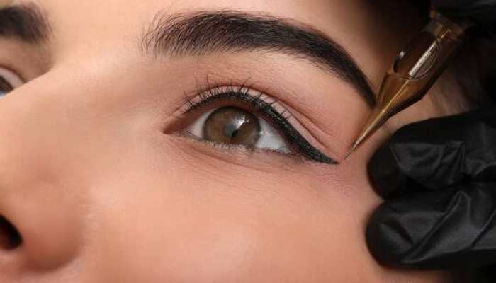 Eyeliner Guide: Types, Features &amp; Reviews of Top Products