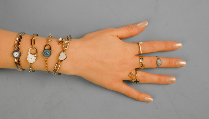 Timeless Beauty: Top Gold & Silver Bracelets to Elevate Your Style Timeless Beauty: Top Gold & Silver Bracelets to Elevate Your Style