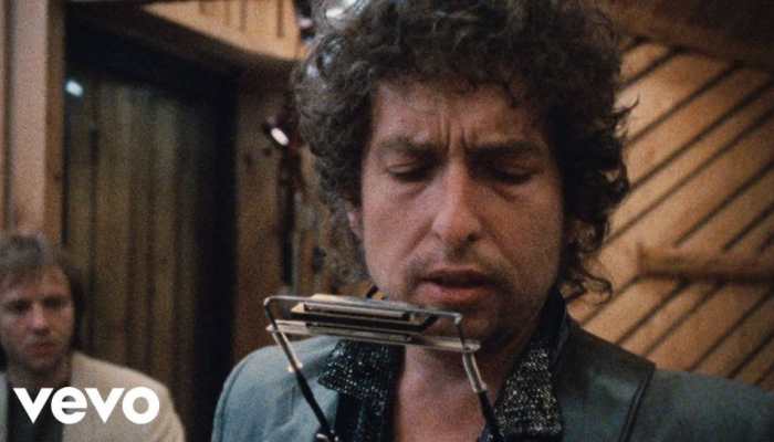 Bob Dylan Performs 'Mr Tambourine Man' On Stage After A Decade