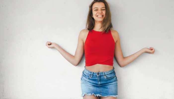 Style Guide: How to Style Denim and Cotton Mini Skirts for Everyday 
