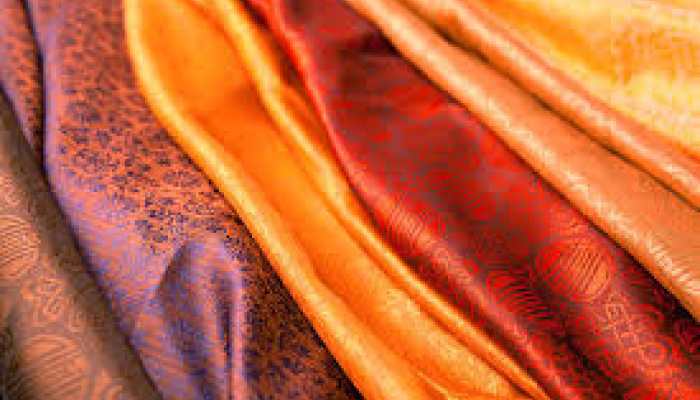 The Ultimate Style Guide: How to Wear These 4 Gorgeous Sarees The Ultimate Style Guide: How to Wear These 4 Gorgeous Sarees