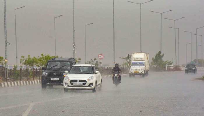IMD Predicts Heavy Rainfall In Andhra Pradesh; State On High Alert | Latest Weather Update