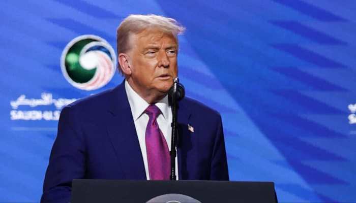 Trump Government Blocks Harvard From Enrolling International Students 