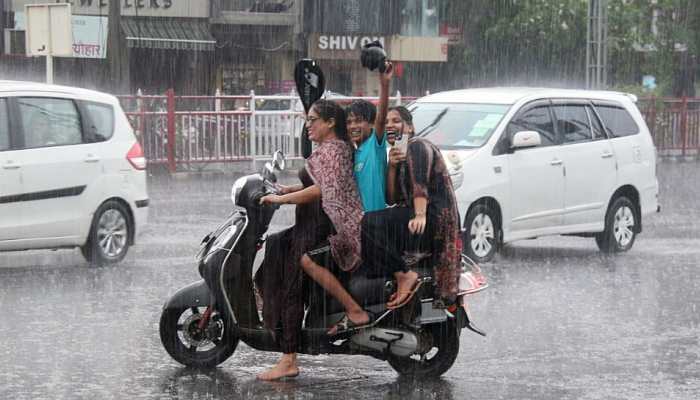 Karnataka Weather Update: IMD Issues Warning For Heavy To Extremely Heavy Rainfall Till May 30