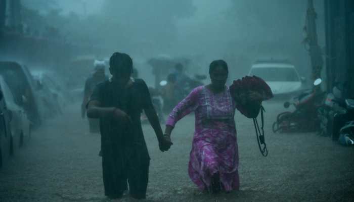 Weather Update: IMD Issues Alert For Heavy Rains In THESE Areas; Mumbai In Spotlight Weather Update: IMD Issues Alert For Heavy Rains In THESE Areas; Mumbai In Spotlight
