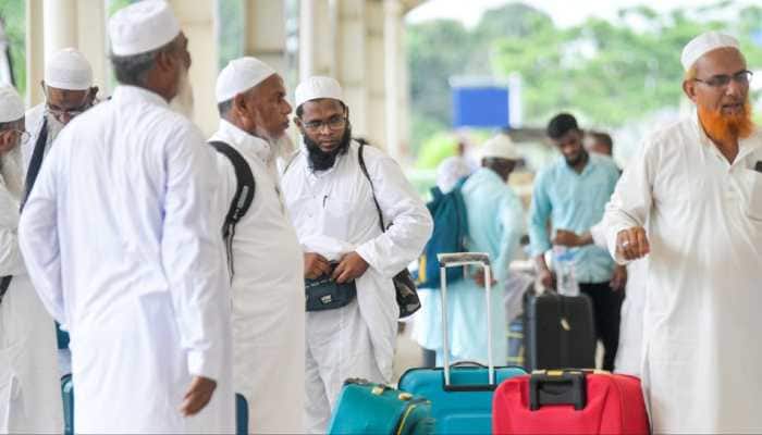 Pakistani Pilgrims Face Hardship In Mecca: Broken Suitcases, Inedible Food
