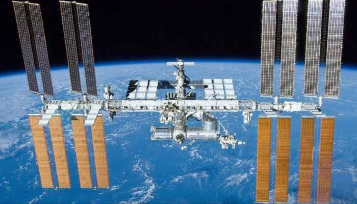 Inside ISS: Life At 28,000 km/h In Microgravity With Cosmic Research