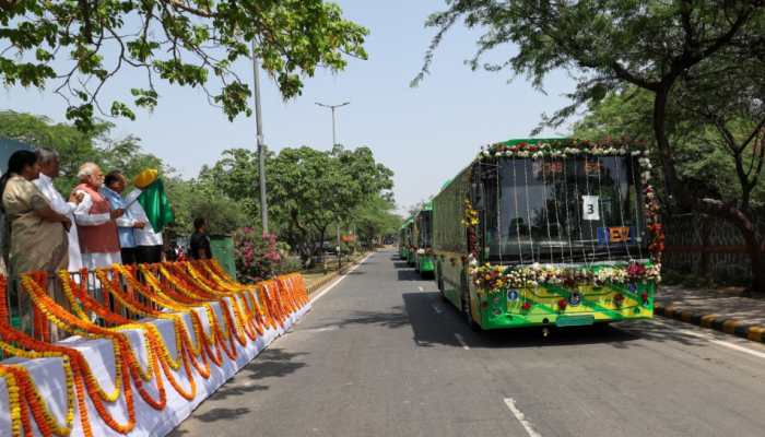 PM Modi Flags Off Electric Buses For Clean And Green Delhi PM Modi Flags Off Electric Buses For Clean And Green Delhi