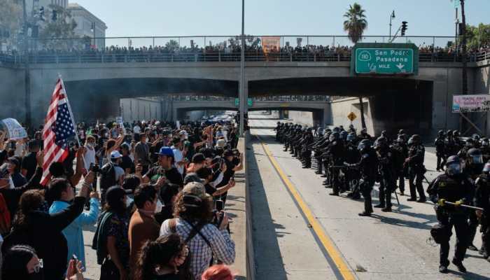 Troops Deployed, Teargas Fired – Is LA Under Trump’s Martial Law? California Guv To Sue US Prez Over Immigrant Raids