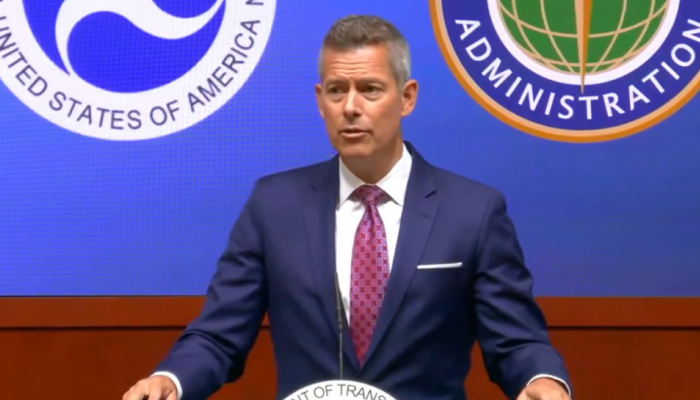 US Transport Secy Expresses Condolences On Air India Crash, Announces US Probe US Transport Secy Expresses Condolences On Air India Crash, Announces US Probe