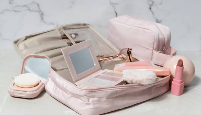 Pack like a pro: 4 stylish travel cosmetic organizers that you will like