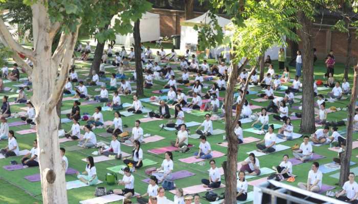 From Beijing To Shanghai, Several Chinese Cities Celebrate International Day of Yoga From Beijing To Shanghai, Several Chinese Cities Celebrate International Day of Yoga