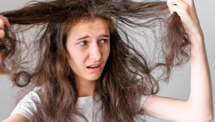 Stay Fabulously Frizz- Free With This Summer Haircare Checklist!