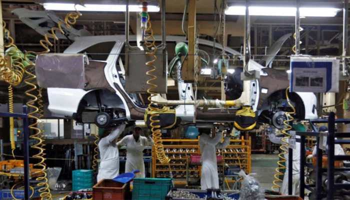 Govt Launches Portal To Promote Electric Car Manufacturing, Open Till Oct 21 Govt Launches Portal To Promote Electric Car Manufacturing, Open Till Oct 21