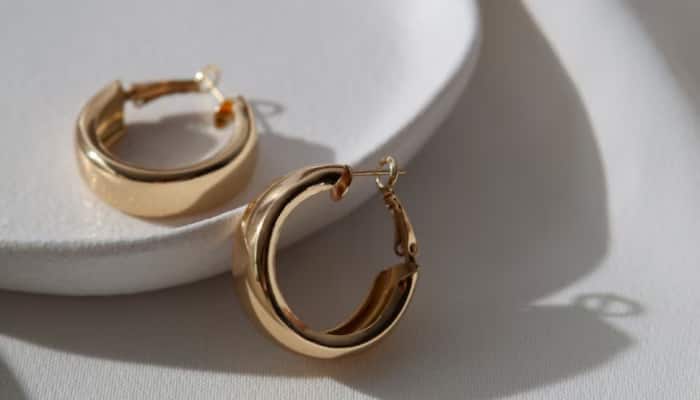 Shine Bright: Must-Have Earrings Sets for Women in 2025