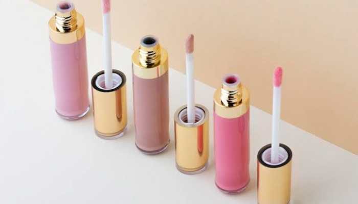 Best Lip Glosses for Shine and Hydration Best Lip Glosses for Shine and Hydration