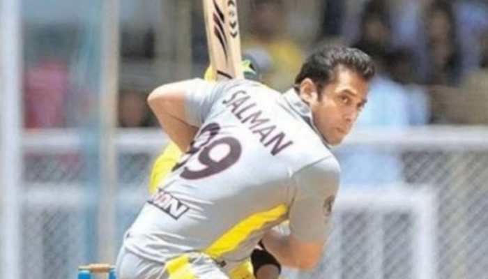 SRK VS Salman On The Cards? Salman Khan Steps In Cricketing World, Joins Delhi Franchise SRK VS Salman On The Cards? Salman Khan Steps In Cricketing World, Joins Delhi Franchise