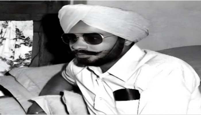 Young Narendra Modi's Secret Fight Against Emergency Tyranny: Stories Of Protecting Indian Democracy Young Narendra Modi's Secret Fight Against Emergency Tyranny: Stories Of Protecting Indian Democracy