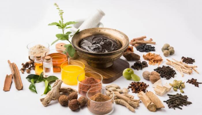 From Cuts To Colds: 8 Ayurvedic Remedies That Offer Instant Relief In Common Emergencies