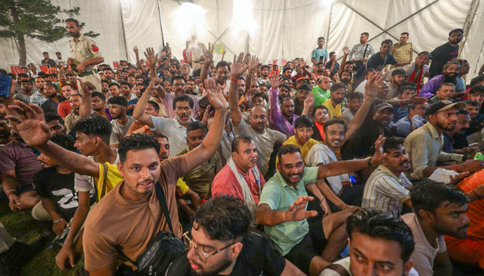 Unshaken Faith: Pilgrims Embark On Amarnath Yatra Despite Terror Shadow Unshaken Faith: Pilgrims Embark On Amarnath Yatra Despite Terror Shadow