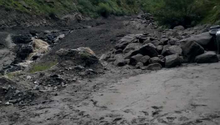 Cloudbursts, Flash Floods Wreak Havoc In Himachal: 5 Dead, 16 Missing, 332 Rescued Cloudbursts, Flash Floods Wreak Havoc In Himachal: 5 Dead, 16 Missing, 332 Rescued