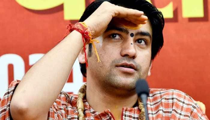 Bageshwar Dham Tragedy: One Dead, Eight Injured In Tin Shed Collapse During Dhirendra Shastri Birthday Event