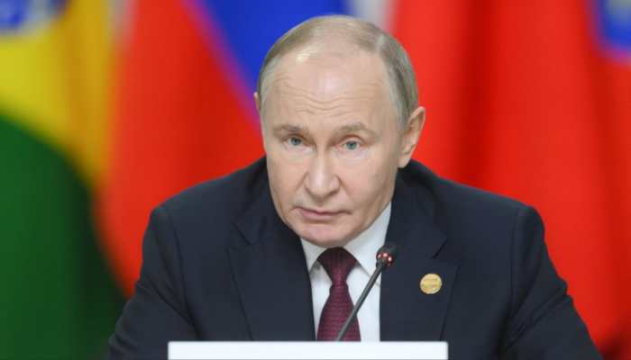 Putin's Mystery Call: Drops Everything And Rushes Off Stage At Event, Video Goes Viral | WATCH Putin's Mystery Call: Drops Everything And Rushes Off Stage At Event, Video Goes Viral | WATCH