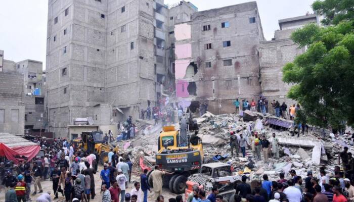 Pakistan: Death Toll Rises To 17 In Karachi Building Collapse