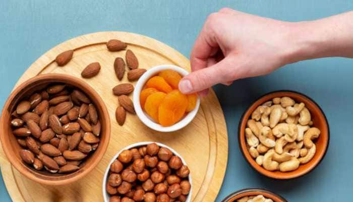 6 Easy Ways To Add Nuts And Dry Fruits To Your Summer Diet