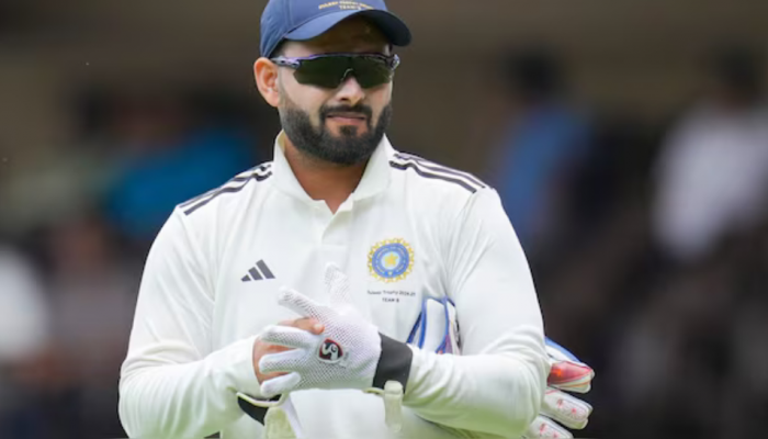 Rishabh Pant Surpasses Kamran Akmal, Tops ‘THIS’ List For An Asian Wicketkeeper During IND vs ENG 3rd Test At Lords Rishabh Pant Surpasses Kamran Akmal, Tops ‘THIS’ List For An Asian Wicketkeeper During IND vs ENG 3rd Test At Lords