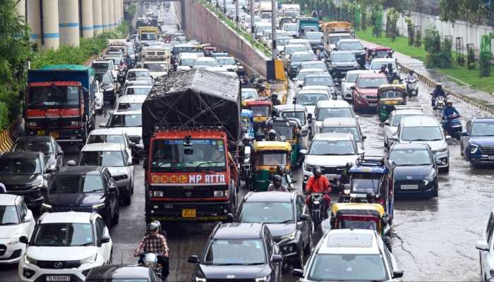 IMD Forecasts Widespread Rain Across India Till July 17; Delhi-NCR Grapples With Severe Waterlogging, Traffic Chaos