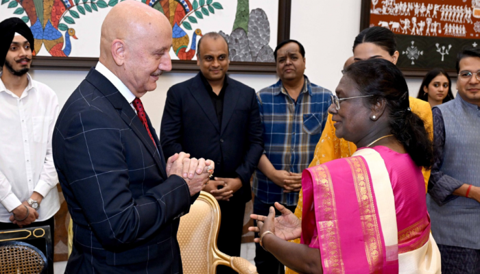 Delhi CM Rekha Gupta Attends Premiere Of Anupam Kher’s 'Tanvi The Great' Delhi CM Rekha Gupta Attends Premiere Of Anupam Kher’s 'Tanvi The Great'