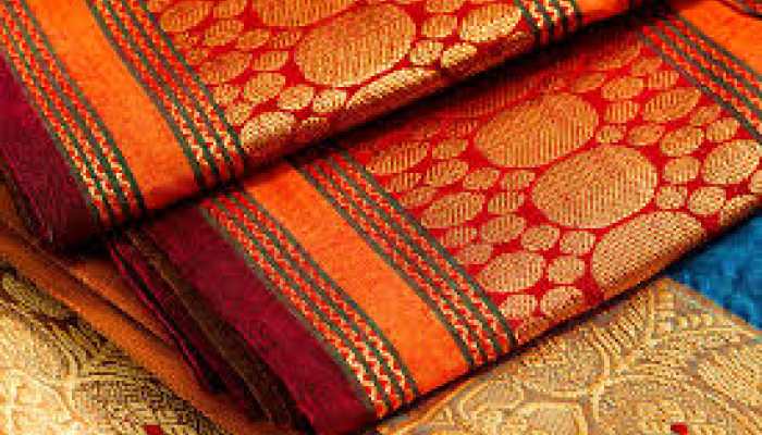 Timeless Elegance: Exploring the Beauty, Styles, and Features of Sarees Timeless Elegance: Exploring the Beauty, Styles, and Features of Sarees