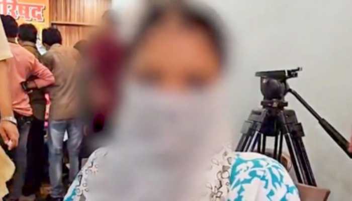 ‘Zainab’ Reveals Shocking Details Of Forced Conversion By Chhangur Baba ‘Zainab’ Reveals Shocking Details Of Forced Conversion By Chhangur Baba