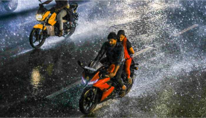 Telangana Weather Alert: Rainfall Expected In 33 Districts, Including Hyderabad, From July 17 To 22 | Check Latest Updates Telangana Weather Alert: Rainfall Expected In 33 Districts, Including Hyderabad, From July 17 To 22 | Check Latest Updates