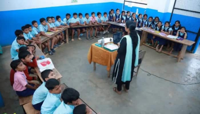 U-Shape Classroom Seating Makes Waves: Saying Goodbye To 'Backbenchers' Work?