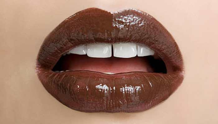 Best Lipsticks for Brown Skin Tones