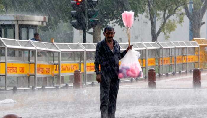 Delhi-NCR Reels Under Heavy Rain: Waterlogging, Traffic Snarls Worsen As IMD Issues Orange Alert | Check Latest Updates